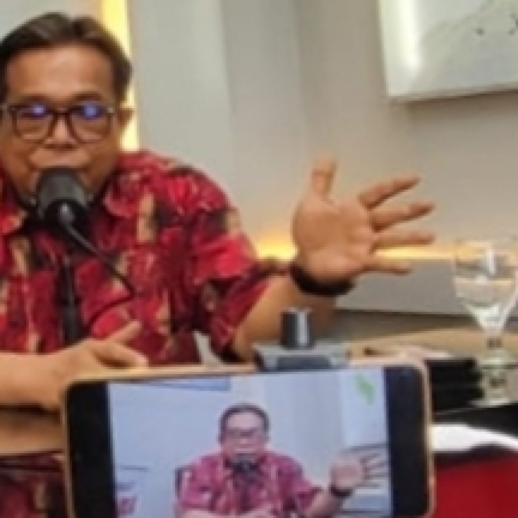 SABAR SIHITE : "JOKOWI agar segera tunjukkan IJAZAH ASLI UGM miliknya ke publik dengan Ikhlas, Jujur dan sikap Negarawan demi Bangsa" 2 2 5